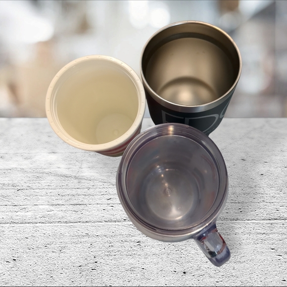 Asst of tumblers 2 plastic and 1 stainless steel - Picture 3 of 15